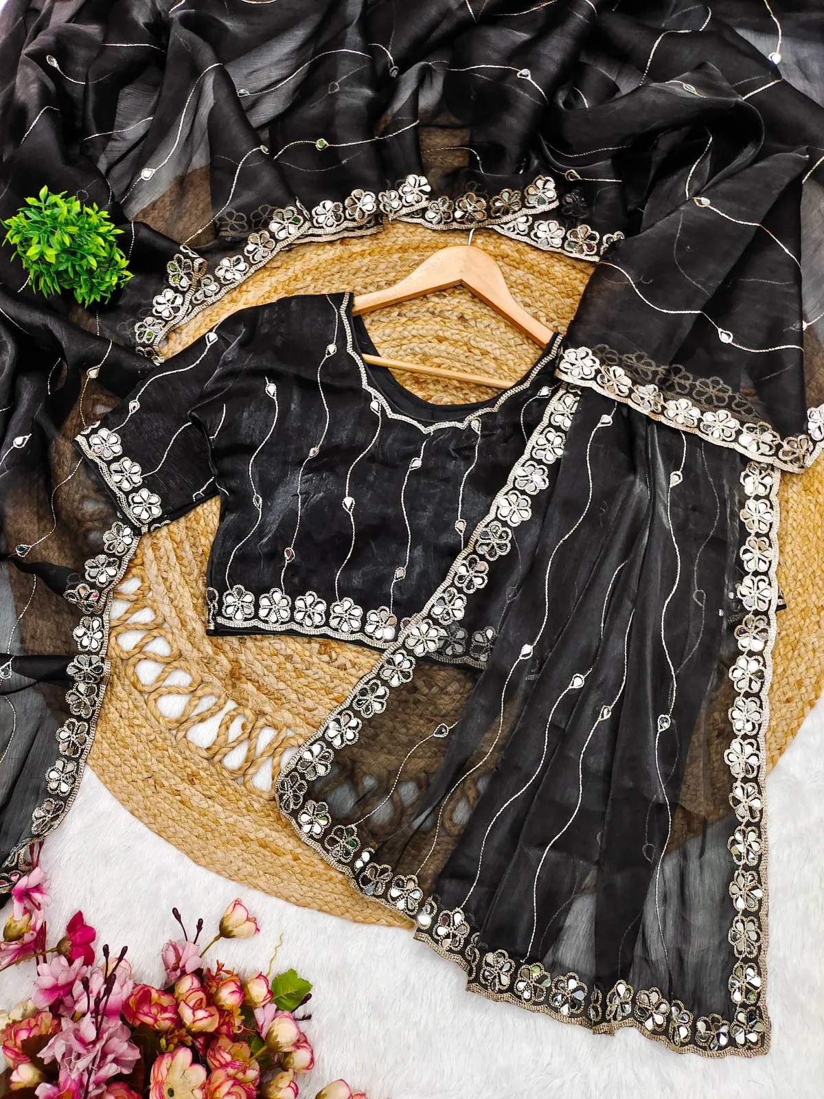 Party wear saree - Image 13 in Surat
